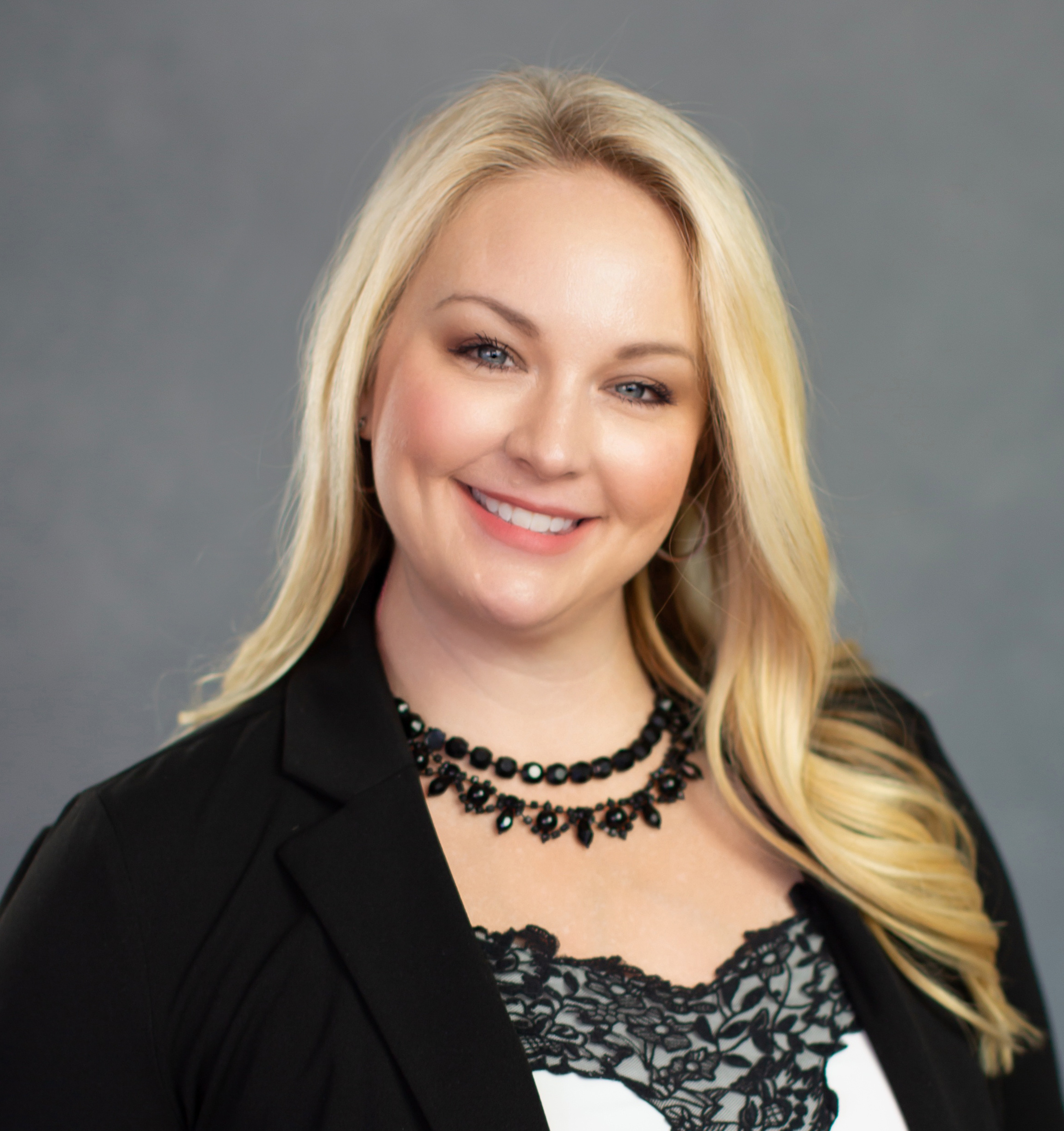 Samantha Jones Headshot, Cr8Wise - BOOST 2023 (1)-1